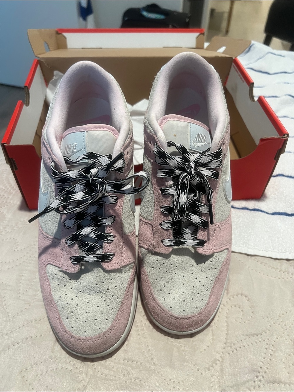 Nike Women’s Low-Top Sneakers - Pink and White